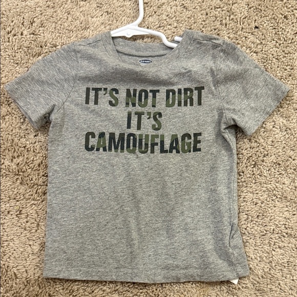 Old Navy Gray Kids T-Shirt with Camouflage Text - Picture 1 of 3